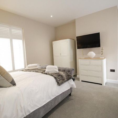 Ashbourne Luxury Suites Buitenkant foto