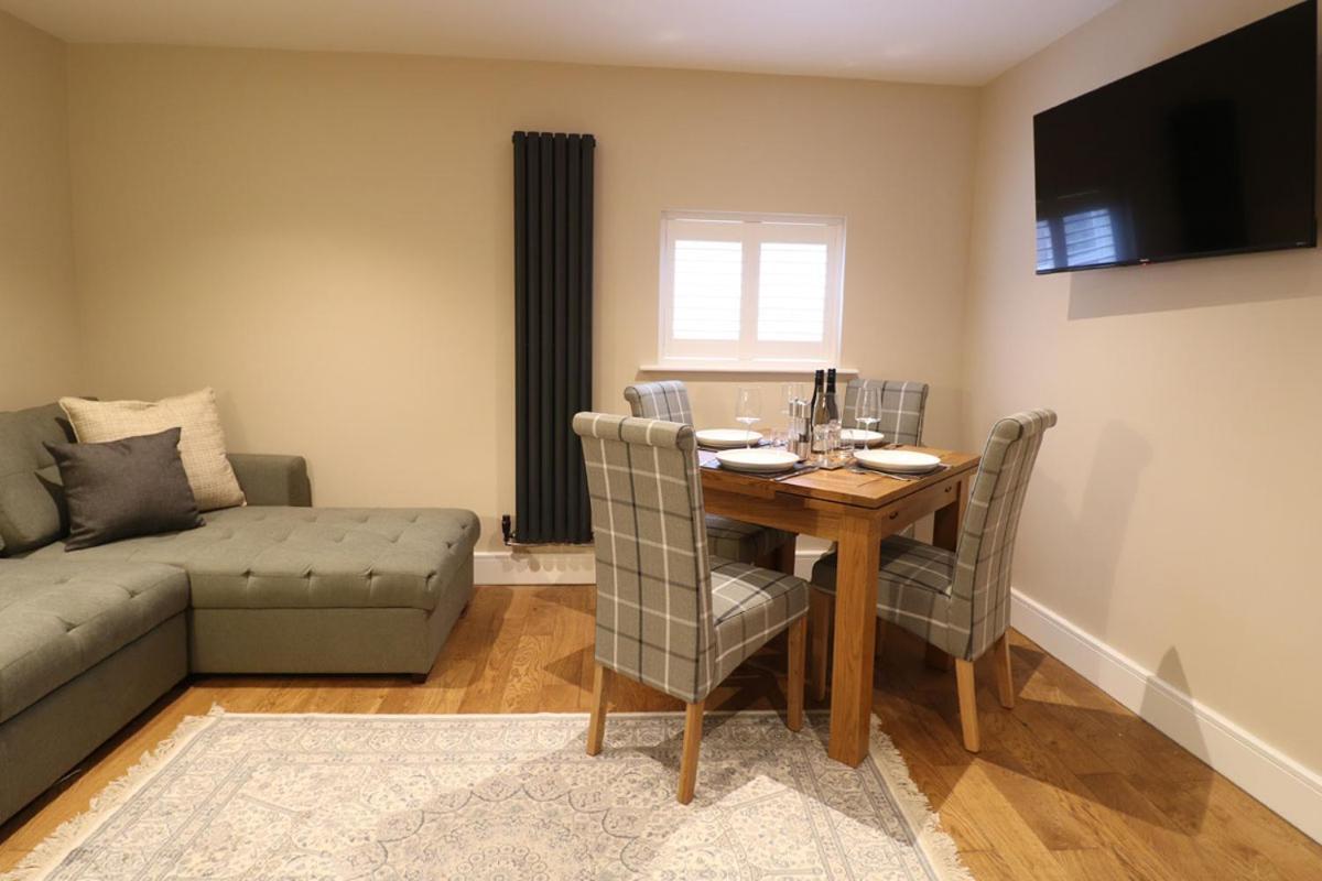 Ashbourne Luxury Suites Buitenkant foto