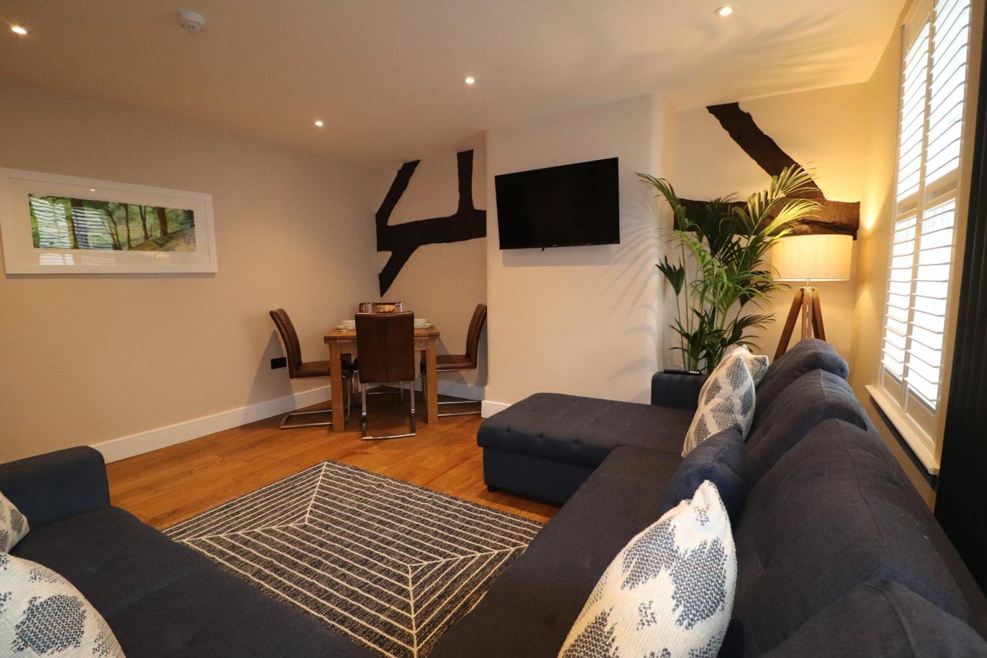 Ashbourne Luxury Suites Buitenkant foto