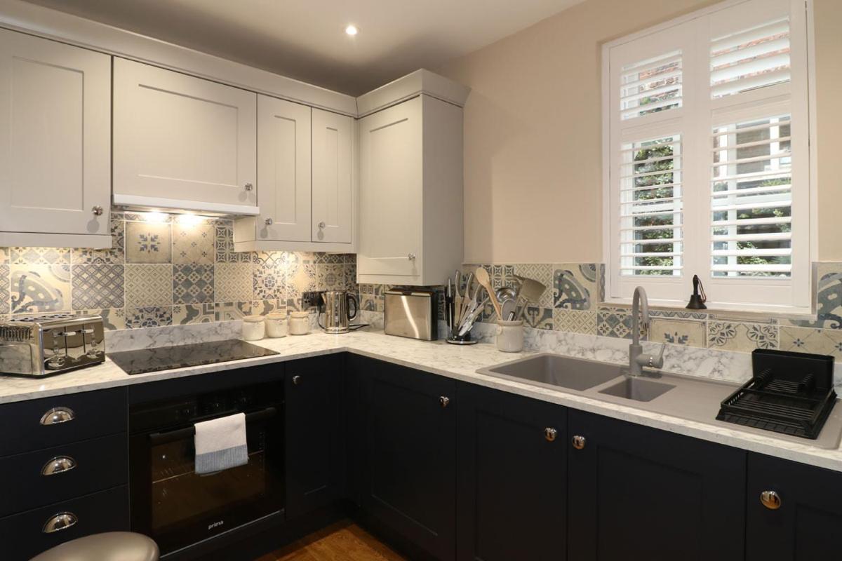 Ashbourne Luxury Suites Buitenkant foto