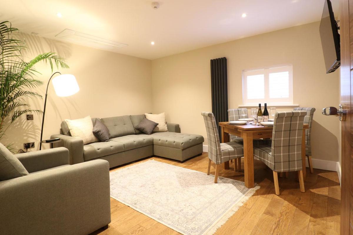 Ashbourne Luxury Suites Buitenkant foto