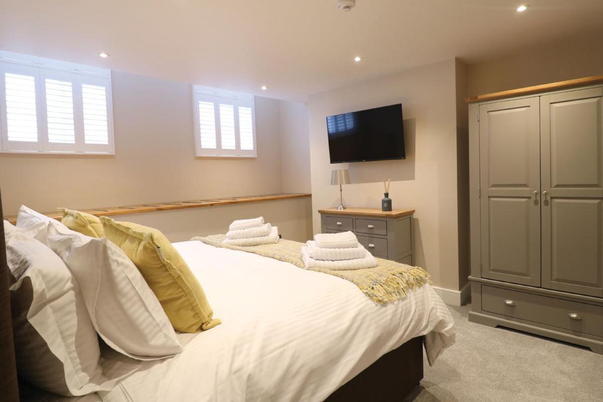 Ashbourne Luxury Suites Buitenkant foto