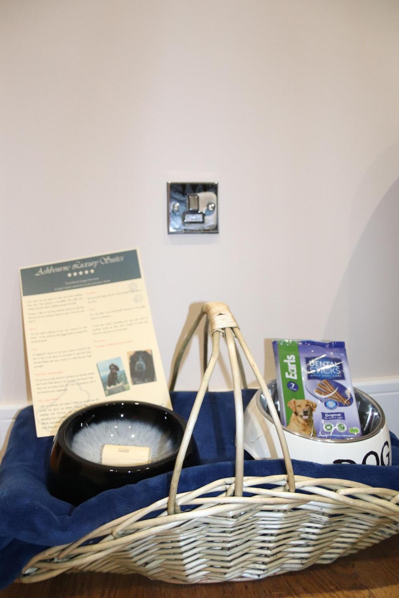 Ashbourne Luxury Suites Buitenkant foto